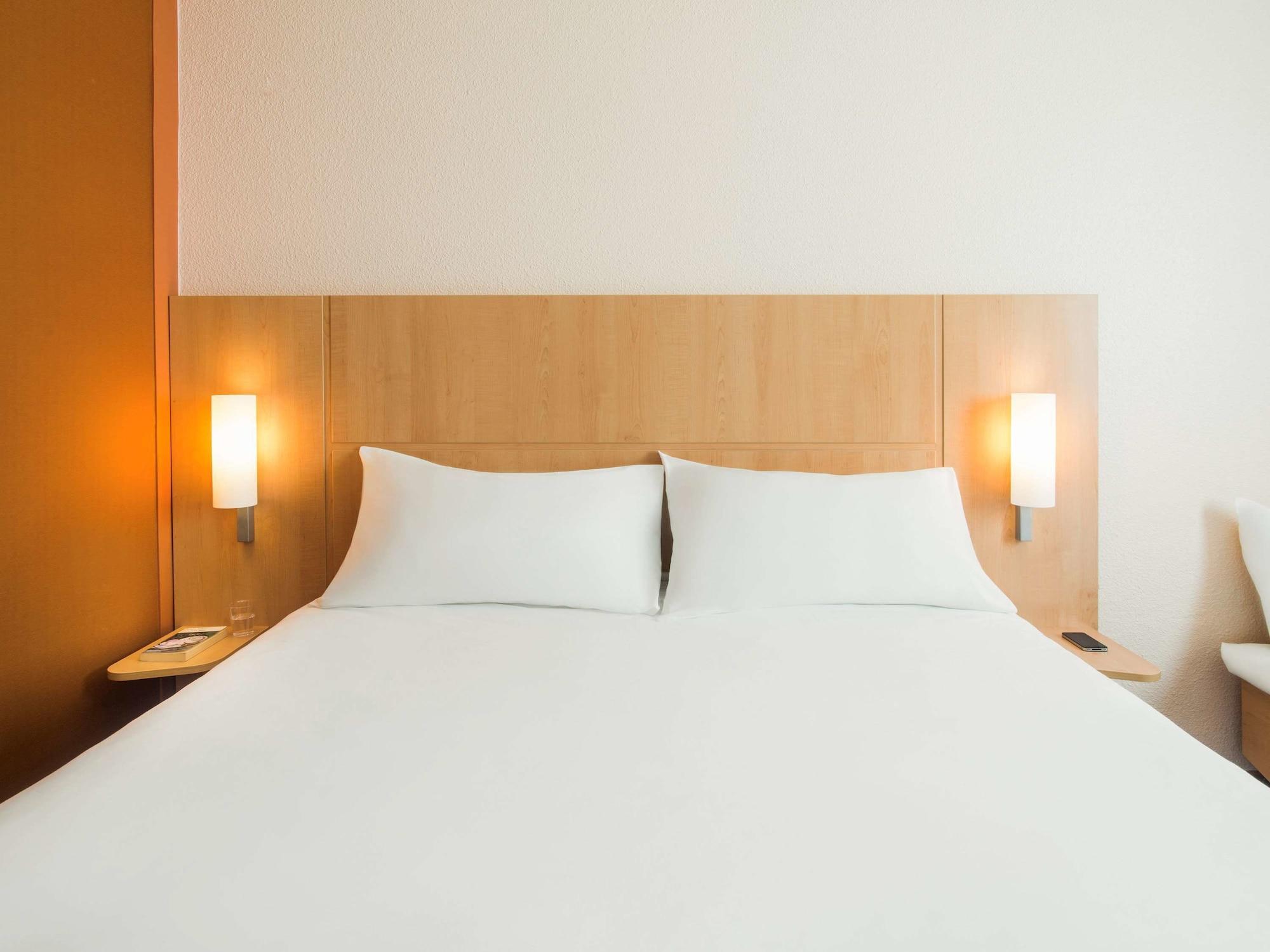 B&B Hotel Les Sables-D'Olonne Centre Gare Exterior photo