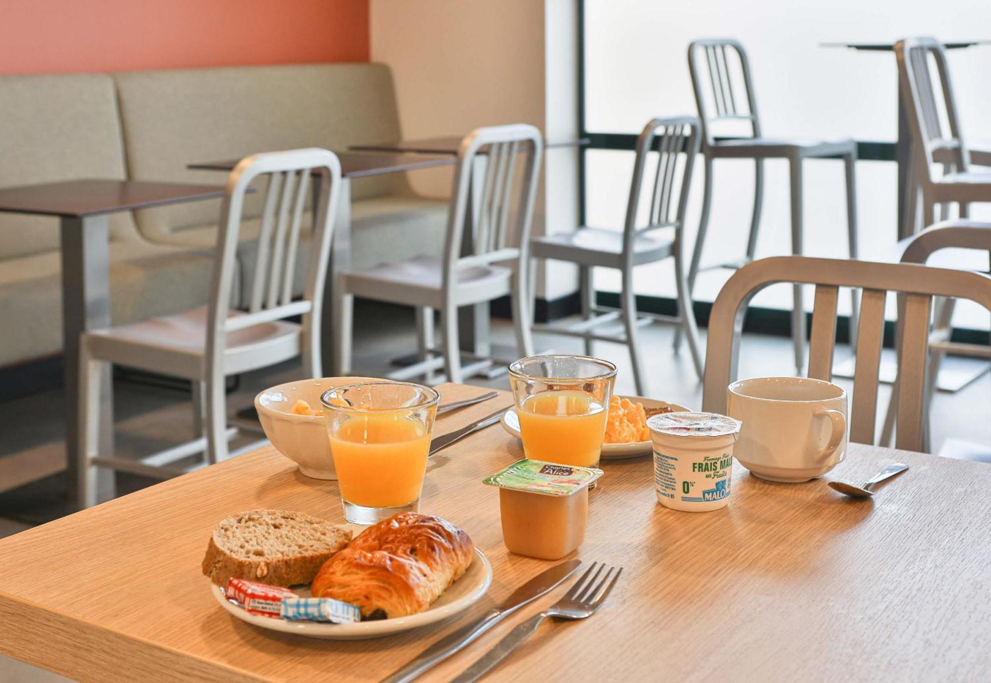 B&B Hotel Les Sables-D'Olonne Centre Gare Exterior photo