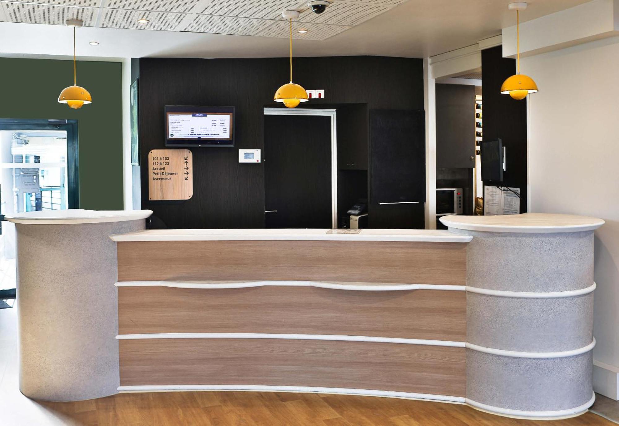 B&B Hotel Les Sables-D'Olonne Centre Gare Exterior photo