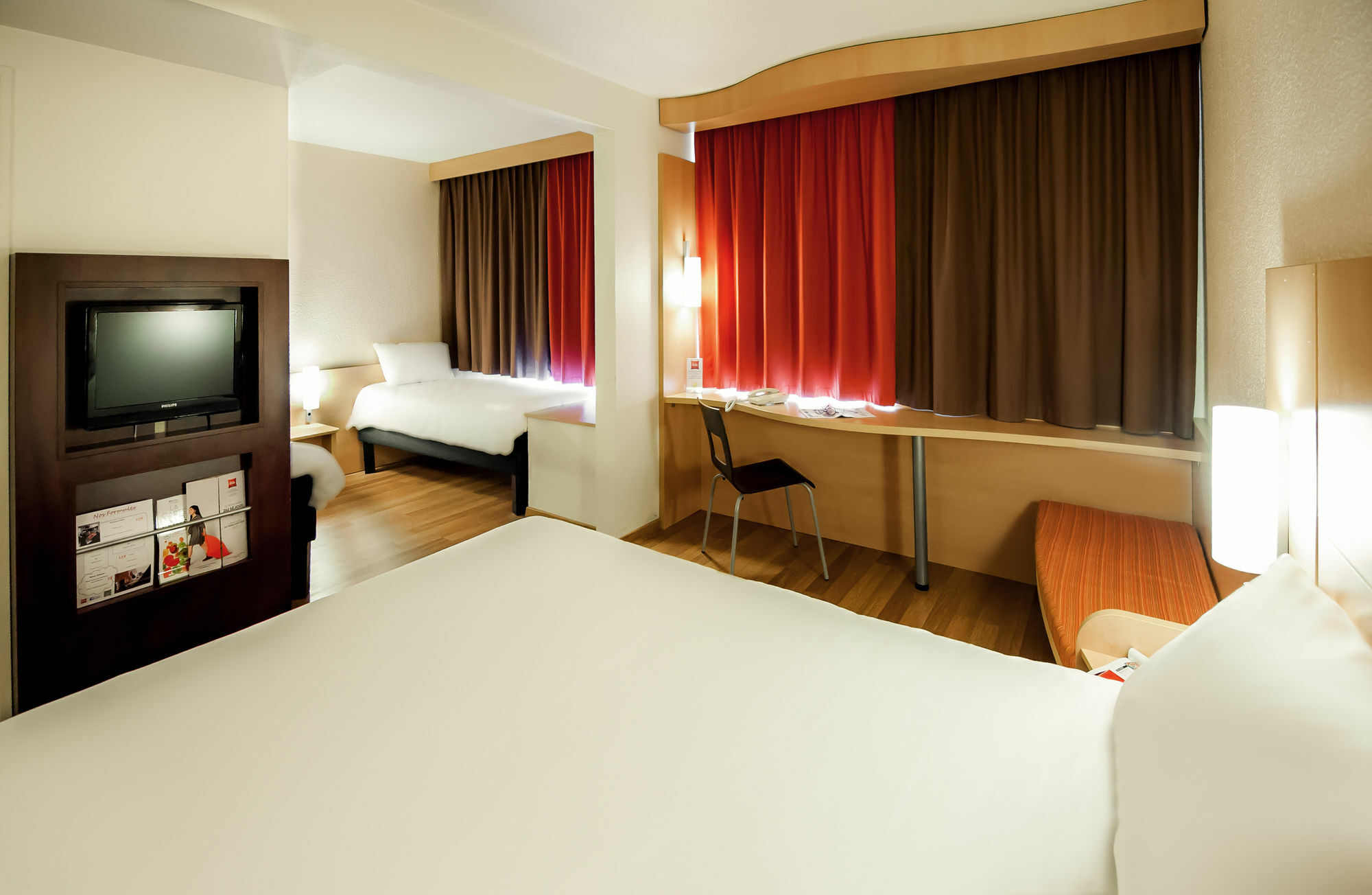 B&B Hotel Les Sables-D'Olonne Centre Gare Exterior photo